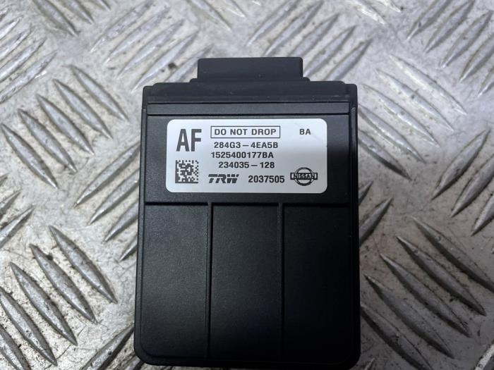 Sensor Remassistent van een Nissan Qashqai (J11) 1.2 DIG-T 16V 2015