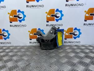 Gebruikte Motorrubber Nissan Qashqai (J11) 1.2 DIG-T 16V Prijs op aanvraag aangeboden door Autodemontage Rijnmond BV