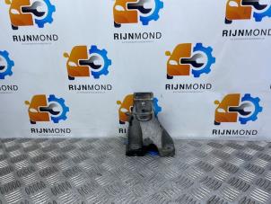 Gebruikte Motorrubber Jaguar XE 2.0d 180 16V Prijs € 60,50 Inclusief btw aangeboden door Autodemontage Rijnmond BV