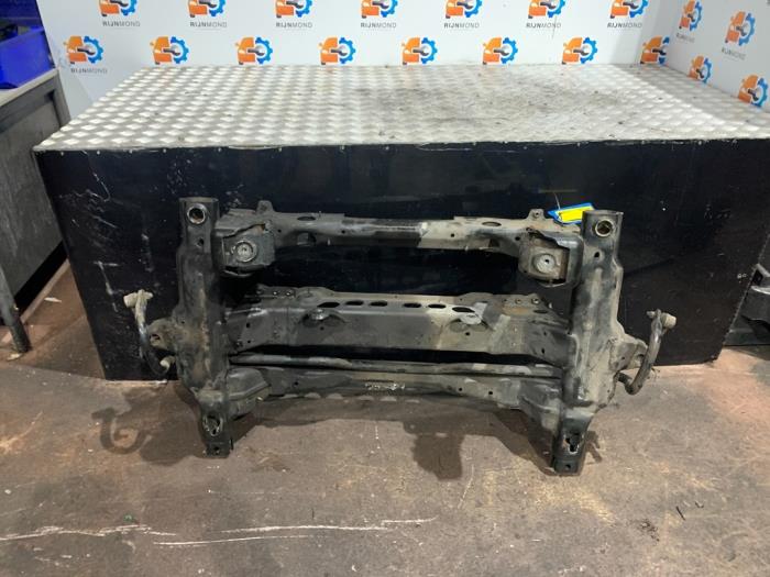 Gebruikte Subframe Mercedes Sprinter 3t (906.61) 210 CDI 16V Prijs op aanvraag aangeboden door Autodemontage Rijnmond BV
