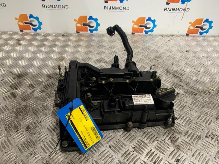 Gebruikte Kleppendeksel Ford Fiesta 6 (JA8) 1.0 EcoBoost 12V 100 Prijs € 60,50 Inclusief btw aangeboden door Autodemontage Rijnmond BV