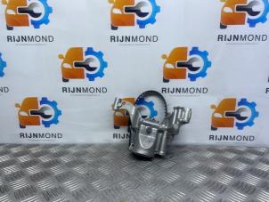 Gebruikte Oliepomp Ford Fiesta 6 (JA8) 1.0 EcoBoost 12V 100 Prijs op aanvraag aangeboden door Autodemontage Rijnmond BV