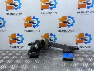 Gebruikte Uitlaat gasklep (EGR) Mercedes C (W205) C-200 2.0 CGI 16V Prijs op aanvraag aangeboden door Autodemontage Rijnmond BV