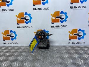 Gebruikte Gasklephuis Opel Insignia Mk.I 2.0 CDTI 16V Prijs € 10,00 Margeregeling aangeboden door Autodemontage Rijnmond BV