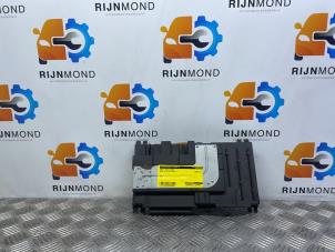 Gebruikte Radio versterker Audi A3 Sportback (8VA/8VF) 2.0 TDI 16V Prijs op aanvraag aangeboden door Autodemontage Rijnmond BV