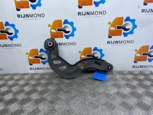 Gebruikte Draagarm links-achter Mercedes GLA AMG (156.9) 2.0 45 AMG Turbo 16V Prijs € 12,10 Inclusief btw aangeboden door Autodemontage Rijnmond BV