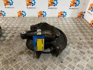 Gebruikte Fusee links-achter Volkswagen Passat Variant (3C5) 2.0 FSI 16V 4Motion Prijs op aanvraag aangeboden door Autodemontage Rijnmond BV