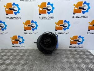 Gebruikte Aanjager Volkswagen Passat Variant (3C5) 2.0 FSI 16V 4Motion Prijs € 40,00 Margeregeling aangeboden door Autodemontage Rijnmond BV