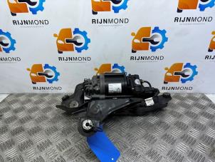 Gebruikte Luchtpomp (Vering) Audi A7 Sportback (4GA/4GF) 3.0 TDI V6 24V Quattro Prijs € 250,00 Margeregeling aangeboden door Autodemontage Rijnmond BV