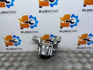 Gebruikte Oliepomp Ford Fiesta 6 (JA8) 1.0 EcoBoost 12V 100 Prijs op aanvraag aangeboden door Autodemontage Rijnmond BV