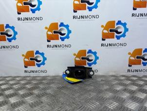 Gebruikte Motorrubber Renault Kadjar (RFEH) 1.2 Energy TCE 130 Prijs op aanvraag aangeboden door Autodemontage Rijnmond BV