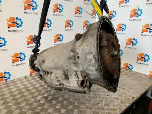 Gebruikte Automaatbak Mercedes S (W220) 4.0 S-400 CDI V8 32V Prijs € 400,00 Margeregeling aangeboden door Autodemontage Rijnmond BV