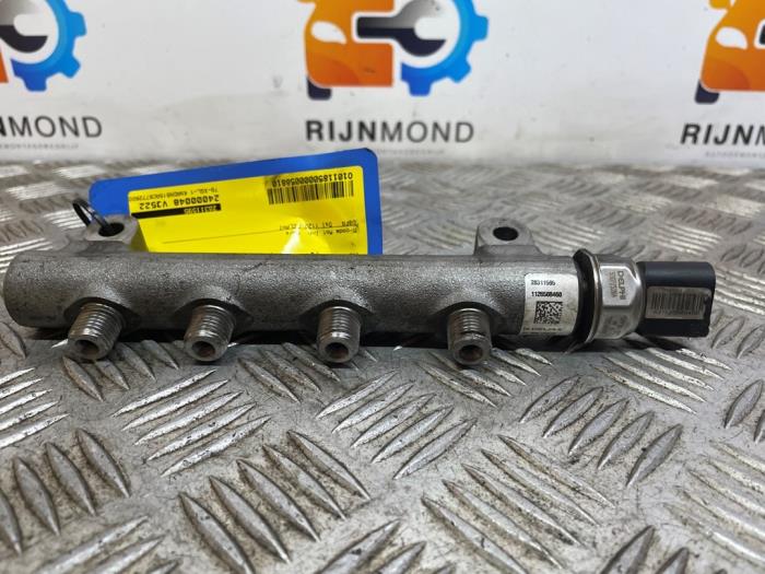 Gebruikte Injector brug Kia Rio III (UB) 1.1 CRDi VGT 12V Prijs op aanvraag aangeboden door Autodemontage Rijnmond BV