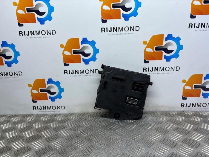 Computer Body Control van een Renault Kangoo Express (FW) 1.5 dCi 110 2015