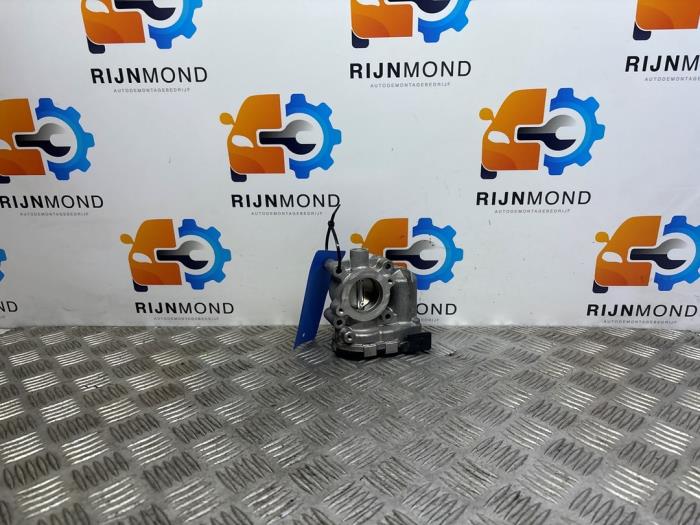 Gebruikte Gasklephuis Nissan Qashqai (J11) 1.3 DIG-T 140 16V Prijs € 15,00 Inclusief btw aangeboden door Autodemontage Rijnmond BV
