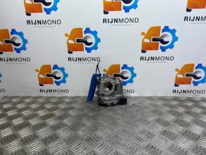 Gebruikte Gasklephuis Nissan Qashqai (J11) 1.3 DIG-T 140 16V Prijs € 15,00 Inclusief btw aangeboden door Autodemontage Rijnmond BV