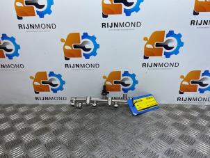 Gebruikte Injector brug Nissan Qashqai (J11) 1.3 DIG-T 140 16V Prijs op aanvraag aangeboden door Autodemontage Rijnmond BV