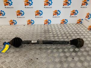 Gebruikte Cardanas rechts-voor (VWA) Volkswagen Eos (1F7/F8) 1.6 FSI 16V Prijs € 40,00 Margeregeling aangeboden door Autodemontage Rijnmond BV