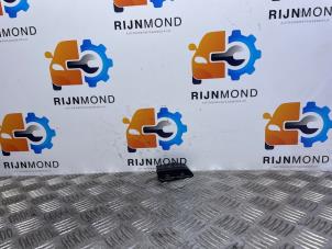 Gebruikte Schakelaar (diversen) Ford Focus 3 1.0 Ti-VCT EcoBoost 12V 100 Prijs op aanvraag aangeboden door Autodemontage Rijnmond BV