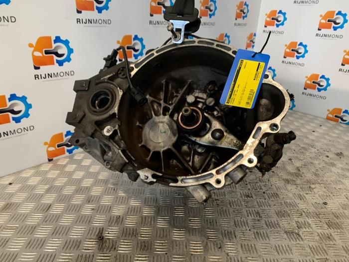 Gebruikte Versnellingsbak Hyundai i20 1.6 CRDi 16V VGT Prijs € 250,00 Margeregeling aangeboden door Autodemontage Rijnmond BV