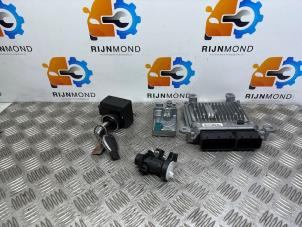 Gebruikte Kontaktslot + computer Mercedes C (W204) 2.2 C-220 CDI 16V BlueEFFICIENCY Prijs op aanvraag aangeboden door Autodemontage Rijnmond BV