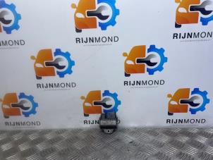 Gebruikte Gloeirelais Mini Paceman (R61) 2.0 16V Cooper SD ALL4 Prijs op aanvraag aangeboden door Autodemontage Rijnmond BV