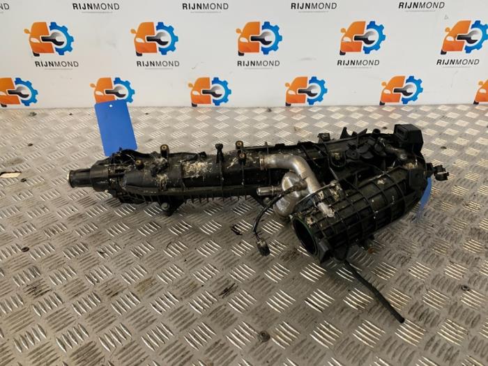 Gebruikte Inlaatspruitstuk BMW X5 (E70) xDrive 40d 3.0 24V Prijs op aanvraag aangeboden door Autodemontage Rijnmond BV