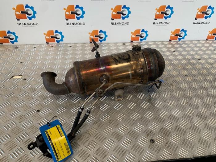 Gebruikte Roetfilter Peugeot Partner (GC/GF/GG/GJ/GK) 1.6 HDI 90 16V Prijs € 125,00 Margeregeling aangeboden door Autodemontage Rijnmond BV