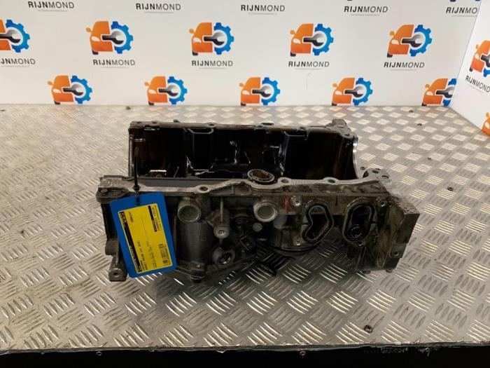 Gebruikte Carterpan Renault Kadjar (RFEH) 1.2 Energy TCE 130 Prijs op aanvraag aangeboden door Autodemontage Rijnmond BV