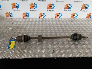 Gebruikte Steekas rechts-voor Fiat 500 (312) 1.2 Prijs op aanvraag aangeboden door Autodemontage Rijnmond BV