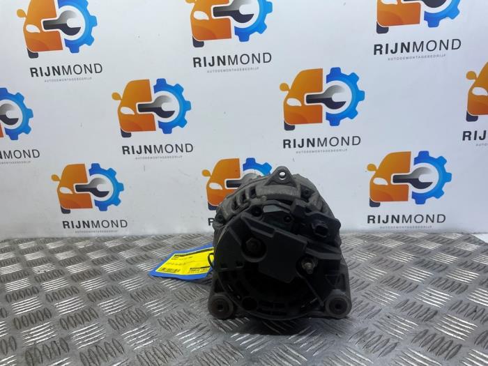 Gebruikte Dynamo Renault Clio III (BR/CR) 1.4 16V Prijs € 29,99 Margeregeling aangeboden door Autodemontage Rijnmond BV