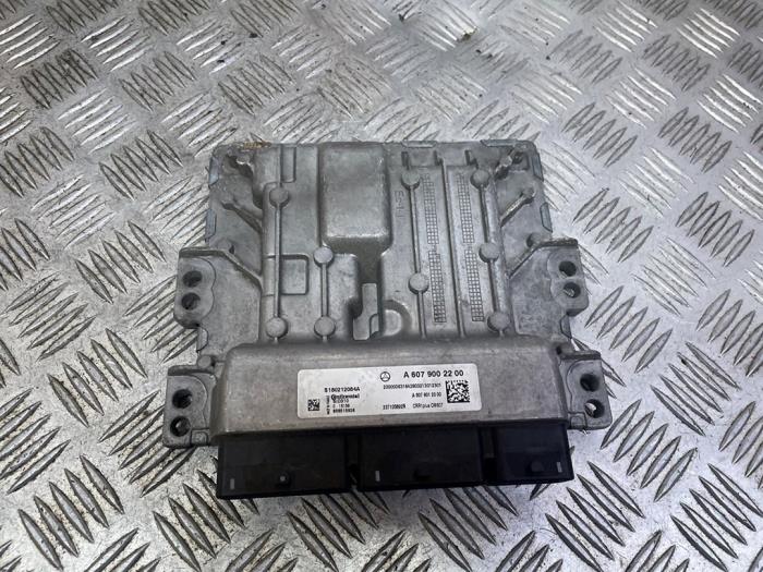 Kontaktslot + computer van een Mercedes-Benz B (W246) 1.5 B-180 CDI,d 16V 2015