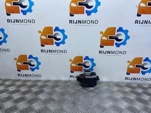 Gebruikte MMI schakelaar Mercedes B (W246) 1.5 B-180 CDI,d 16V Prijs € 60,50 Inclusief btw aangeboden door Autodemontage Rijnmond BV