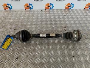 Gebruikte Homokineetas rechts-voor Volkswagen Golf VII (AUA) 2.0 GTI 16V Prijs € 175,00 Margeregeling aangeboden door Autodemontage Rijnmond BV