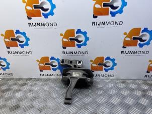 Gebruikte Motorsteun Volkswagen Golf VII (AUA) 2.0 GTI 16V Prijs € 50,00 Margeregeling aangeboden door Autodemontage Rijnmond BV