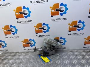 Gebruikte Hoofdremcilinder Volkswagen Golf VII (AUA) 2.0 GTI 16V Prijs € 35,00 Margeregeling aangeboden door Autodemontage Rijnmond BV