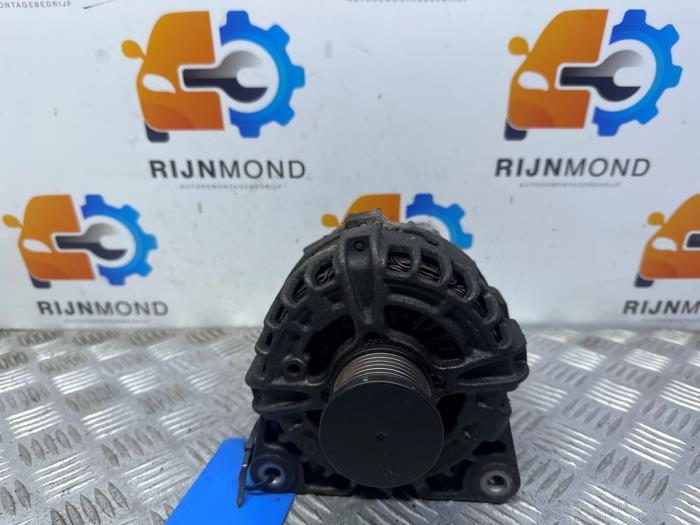 Gebruikte Dynamo Nissan Qashqai (J11) 1.6 dCi Prijs € 30,00 Margeregeling aangeboden door Autodemontage Rijnmond BV