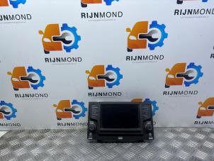 Gebruikte Navigatie Display Volkswagen Golf VII (AUA) 2.0 GTI 16V Prijs op aanvraag aangeboden door Autodemontage Rijnmond BV