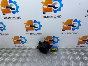 Gebruikte Luchtmassameter Ford Focus 3 Wagon 1.5 TDCi Prijs op aanvraag aangeboden door Autodemontage Rijnmond BV