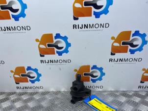 Gebruikte Extra waterpomp Volkswagen Golf VI (5K1) 1.2 TSI Prijs op aanvraag aangeboden door Autodemontage Rijnmond BV