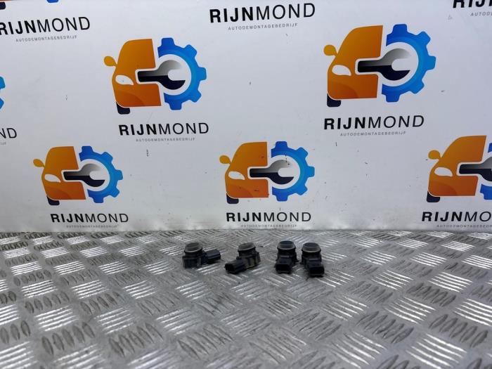Gebruikte PDC Sensor Set Renault Captur I (2R) 0.9 Energy TCE 12V Prijs € 121,00 Inclusief btw aangeboden door Autodemontage Rijnmond BV