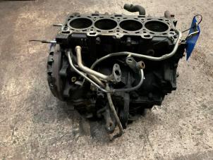 Gebruikte Draaiend Gedeelte motor Renault Trafic New (FL) 2.0 dCi 16V 115 Prijs € 450,00 Margeregeling aangeboden door Autodemontage Rijnmond BV