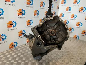 Gebruikte Versnellingsbak Renault Clio IV (5R) 1.2 16V Prijs € 332,75 Inclusief btw aangeboden door Autodemontage Rijnmond BV