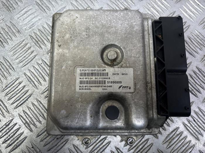 Kontaktslot + computer van een Fiat Punto Evo (199) 1.3 JTD Multijet 85 16V Euro 5 2011