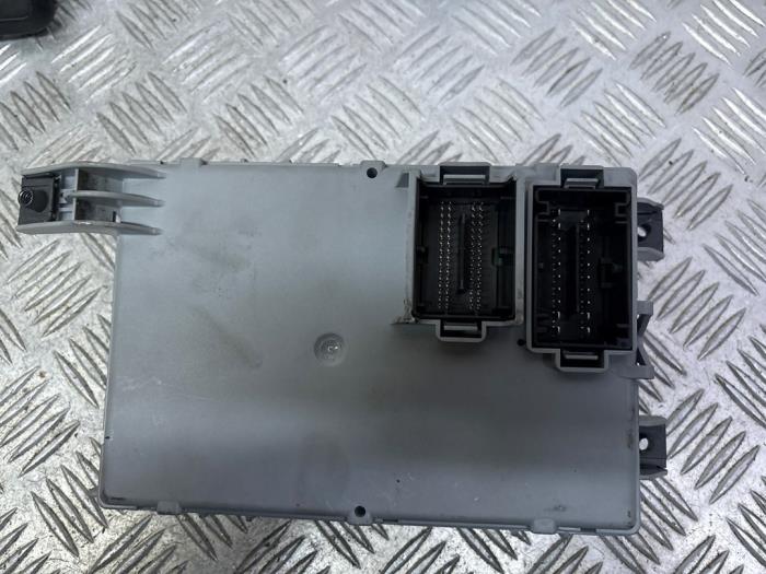 Kontaktslot + computer van een Fiat Punto Evo (199) 1.3 JTD Multijet 85 16V Euro 5 2011