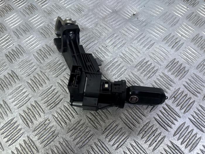 Kontaktslot + computer van een Fiat Punto Evo (199) 1.3 JTD Multijet 85 16V Euro 5 2011