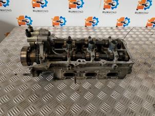 Gebruikte Cilinderkop Ford Usa Edge 3.5 V6 24V AWD Prijs € 300,00 Margeregeling aangeboden door Autodemontage Rijnmond BV