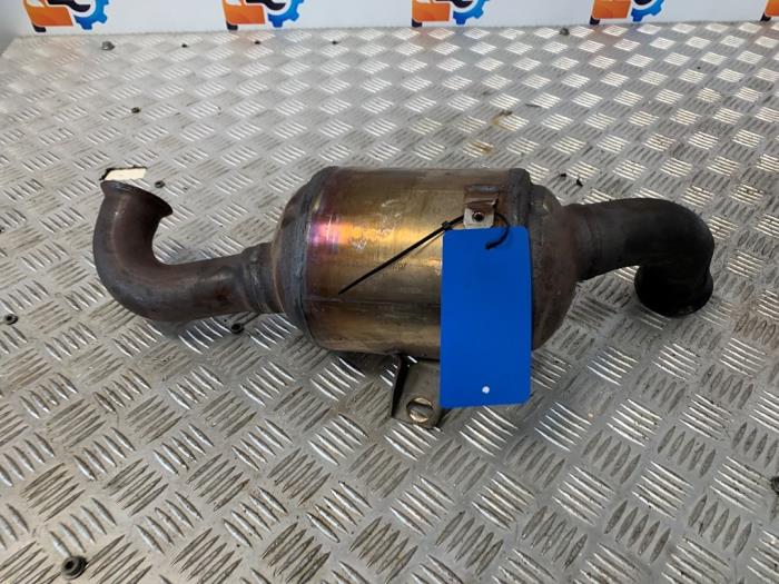 Gebruikte Roetfilter Peugeot Partner Tepee (7A/B/C/D/E/F/G/J/P/S) 1.6 HDI 90 16V Phase 1 Prijs € 200,00 Margeregeling aangeboden door Autodemontage Rijnmond BV