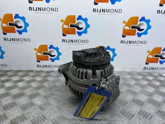Gebruikte Alternator Opel Vectra C GTS 2.2 DIG 16V Prijs € 29,99 Margeregeling aangeboden door Autodemontage Rijnmond BV