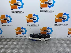 Gebruikte Chaufage Bedieningspaneel Renault Megane III Berline (BZ) 1.5 dCi 90 Prijs op aanvraag aangeboden door Autodemontage Rijnmond BV